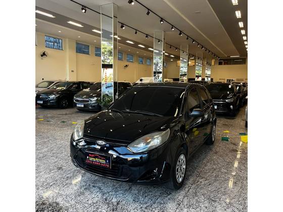 FORD FIESTA 1.0 ROCAM HATCH 8V FLEX 4P MANUAL FORD FIESTA 1.0 ROCAM HATCH 8V FLEX 4P MANUAL